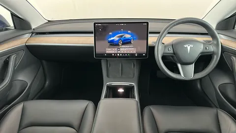 TESLA MODEL 3 RWD Auto