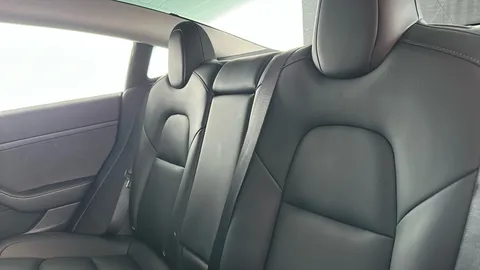 TESLA MODEL 3 RWD Auto