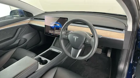 TESLA MODEL 3 RWD Auto