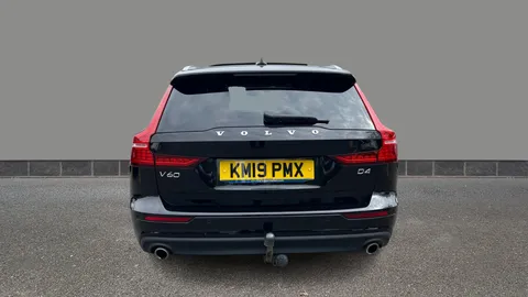 VOLVO V60 2.0 D4 [190] Momentum Pro Auto