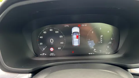 VOLVO V60 2.0 D4 [190] Momentum Pro Auto