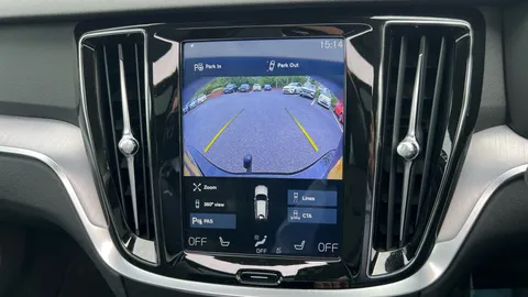 VOLVO V60 2.0 D4 [190] Momentum Pro Auto