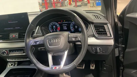 AUDI Q5 45 TFSI Quattro S Line S Tronic