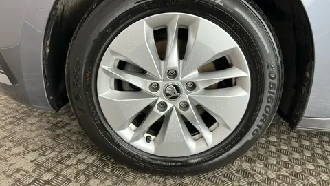 SKODA OCTAVIA 2.0 TDI SE Technology DSG