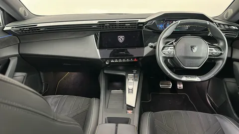 PEUGEOT 408 1.6 Plug-in Hybrid 225 GT e-EAT8