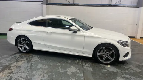 MERCEDES-BENZ C CLASS C200 AMG Line 9G-Tronic