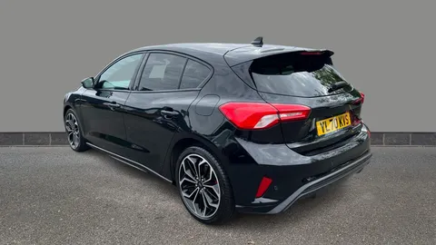 FORD FOCUS 1.0 EcoBoost Hybrid mHEV 125 ST-Line X Edition