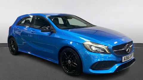 MERCEDES-BENZ A CLASS A180 AMG Line Premium Auto