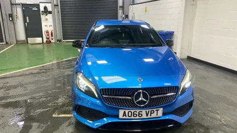 MERCEDES-BENZ A CLASS A180 AMG Line Premium Auto