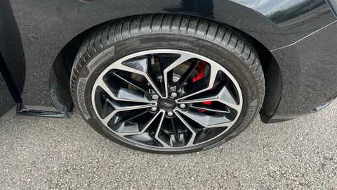 FORD FOCUS 1.0 EcoBoost Hybrid mHEV 125 ST-Line X Edition
