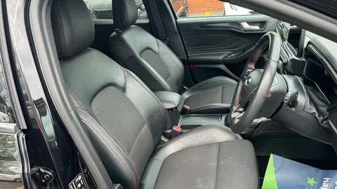 FORD FOCUS 1.0 EcoBoost Hybrid mHEV 125 ST-Line X Edition