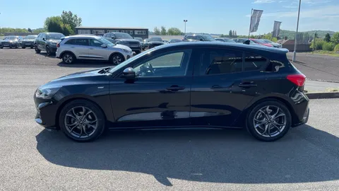 FORD FOCUS 1.5 EcoBlue 120 ST-Line Edition