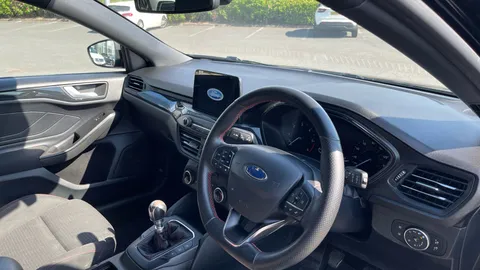 FORD FOCUS 1.5 EcoBlue 120 ST-Line Edition