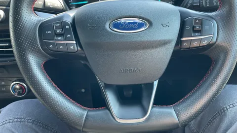 FORD FOCUS 1.5 EcoBlue 120 ST-Line Edition