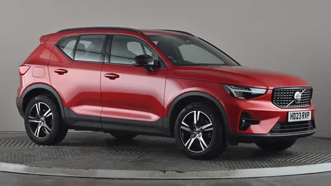 VOLVO XC40 2.0 B3P Plus Dark Auto