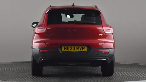 VOLVO XC40 2.0 B3P Plus Dark Auto