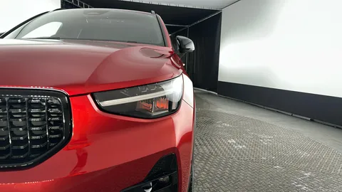 VOLVO XC40 2.0 B3P Plus Dark Auto