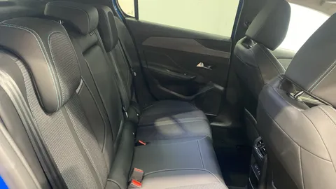 PEUGEOT 308 1.2 PureTech Allure EAT8