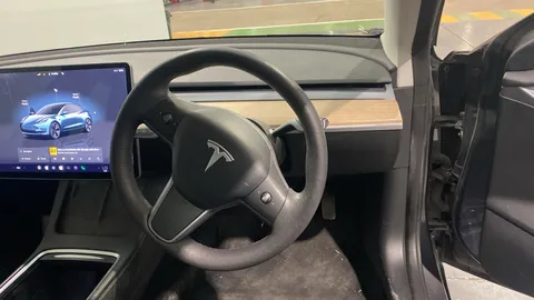 TESLA MODEL 3 RWD Auto