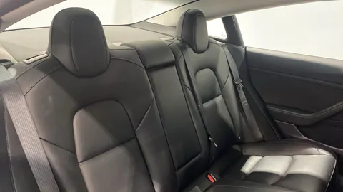 TESLA MODEL 3 RWD Auto