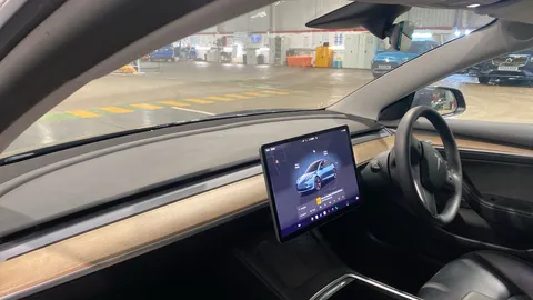 TESLA MODEL 3 RWD Auto