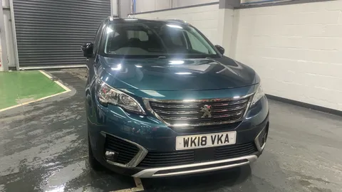 PEUGEOT 5008 1.2 PureTech Allure EAT6