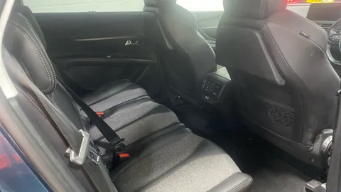 PEUGEOT 5008 1.2 PureTech Allure EAT6