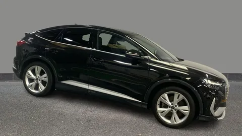 AUDI Q4 150kW 40 82kWh S Line Auto