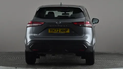 NISSAN QASHQAI 1.3 DiG-T MH Acenta Premium