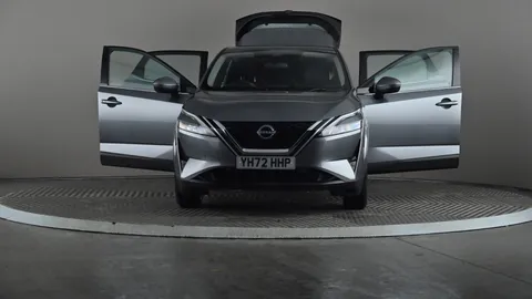 NISSAN QASHQAI 1.3 DiG-T MH Acenta Premium
