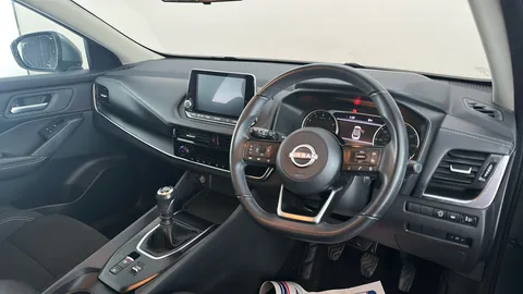 NISSAN QASHQAI 1.3 DiG-T MH Acenta Premium