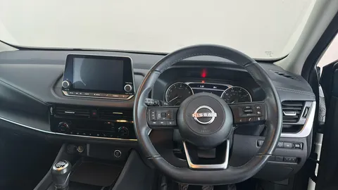 NISSAN QASHQAI 1.3 DiG-T MH Acenta Premium