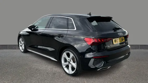 AUDI A3 35 TFSI S Line