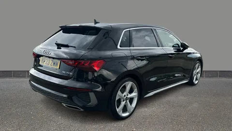 AUDI A3 35 TFSI S Line