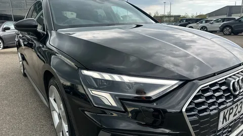 AUDI A3 35 TFSI S Line