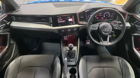 AUDI A1 35 TFSI S Line