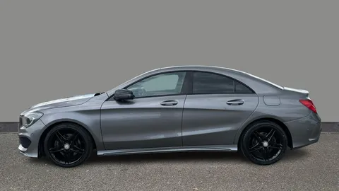 MERCEDES-BENZ CLA CLA 220d AMG Line Tip Auto