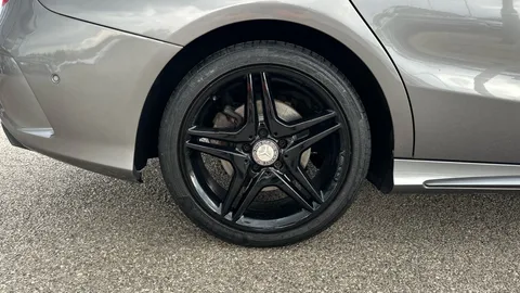 MERCEDES-BENZ CLA CLA 220d AMG Line Tip Auto