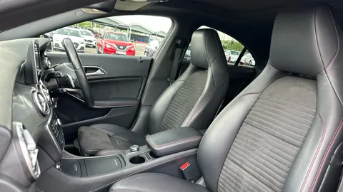 MERCEDES-BENZ CLA CLA 220d AMG Line Tip Auto