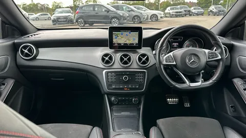 MERCEDES-BENZ CLA CLA 220d AMG Line Tip Auto