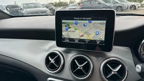 MERCEDES-BENZ CLA CLA 220d AMG Line Tip Auto