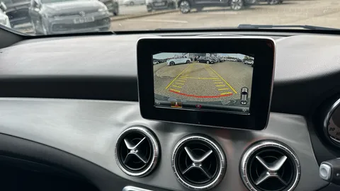 MERCEDES-BENZ CLA CLA 220d AMG Line Tip Auto