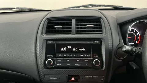 MITSUBISHI ASX 1.6 2