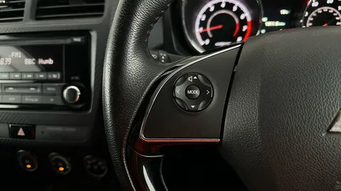 MITSUBISHI ASX 1.6 2