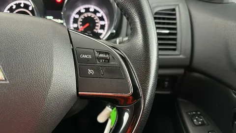 MITSUBISHI ASX 1.6 2