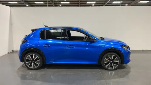 PEUGEOT 208 100kW GT 50kWh Auto