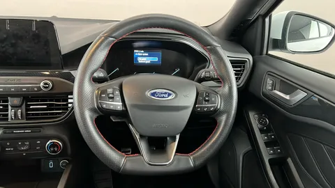 FORD FOCUS 1.0 EcoBoost 125 ST-Line