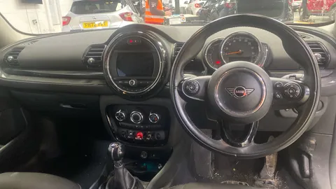 MINI CLUBMAN 1.5 Cooper Classic 6dr