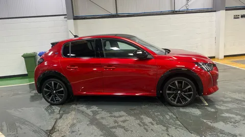 PEUGEOT 208 100kW GT 50kWh Auto