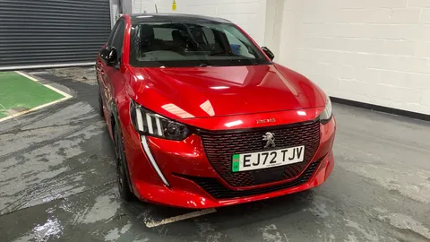 PEUGEOT 208 100kW GT 50kWh Auto